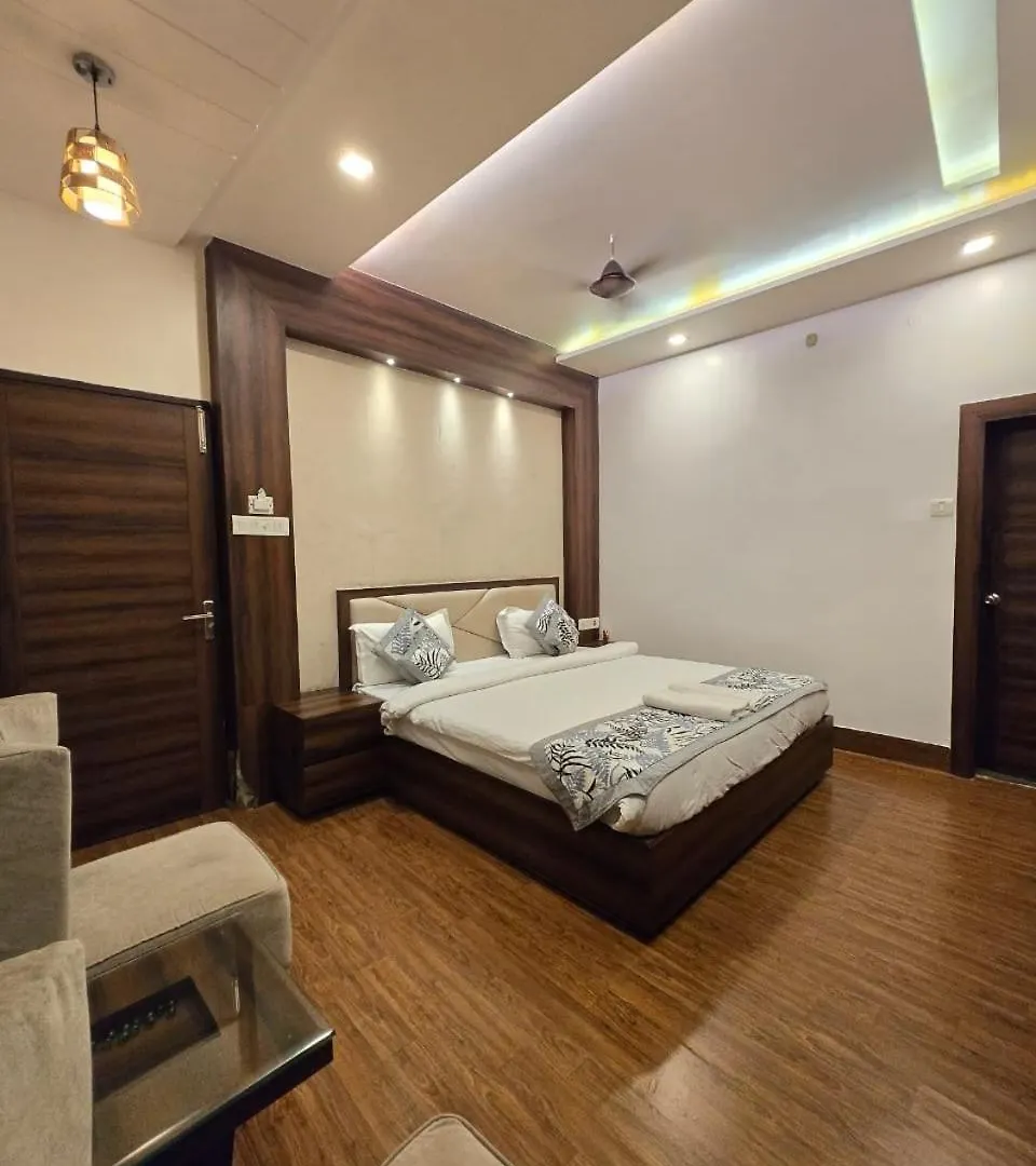 Hotel A Palace On River Varanasi